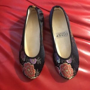 Citron brand black brocade silk slipper shoes 7